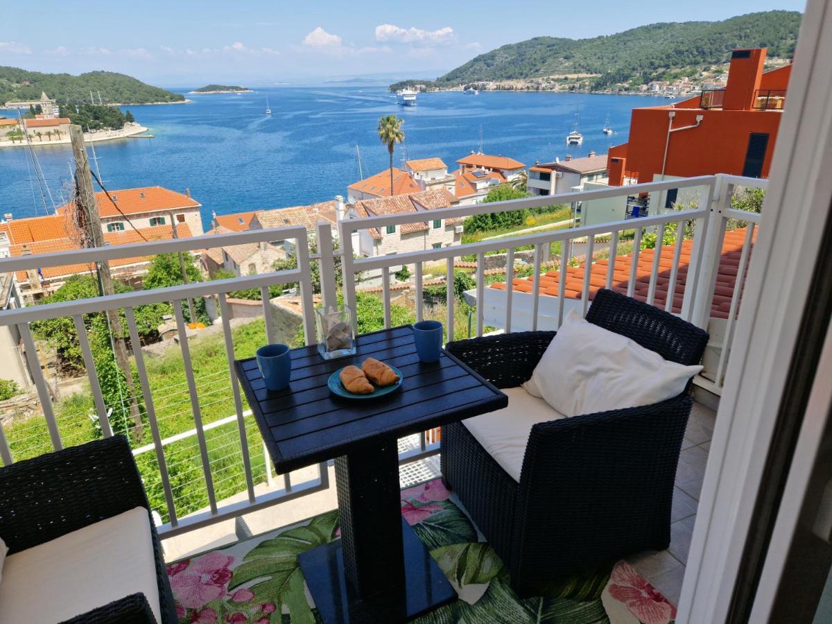 Apartmani Luan Vis Kültér fotó
