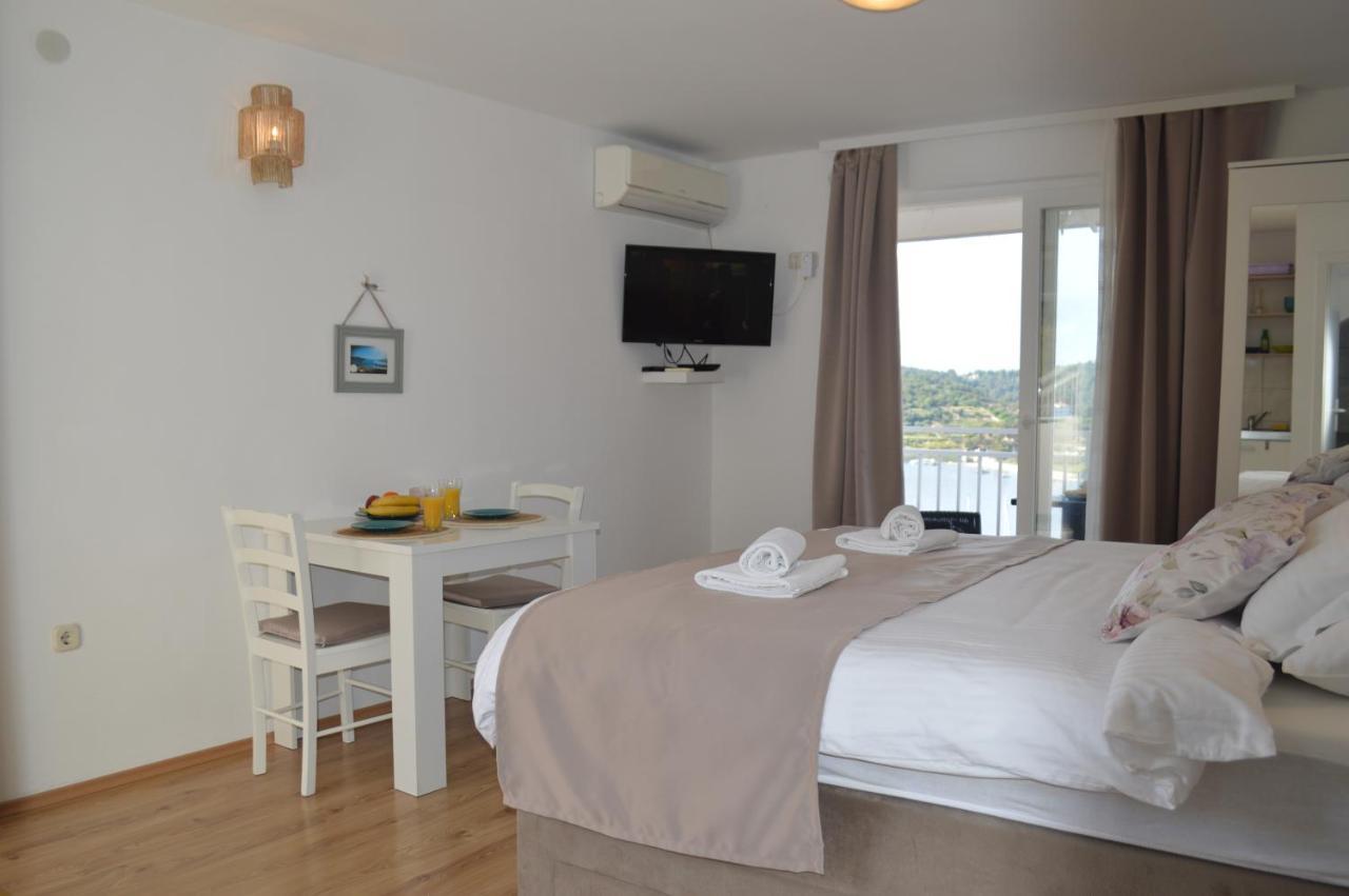 Apartmani Luan Vis Kültér fotó