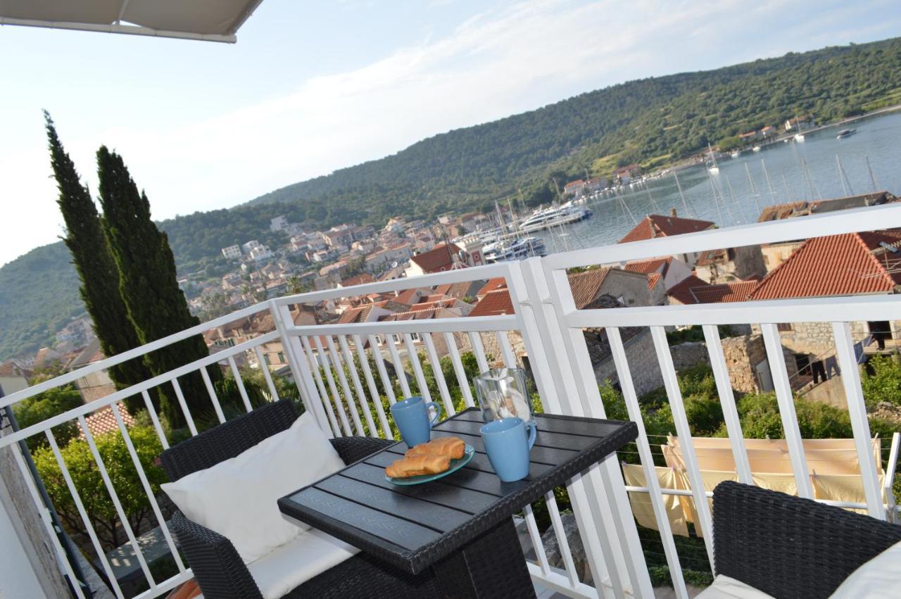 Apartmani Luan Vis Kültér fotó