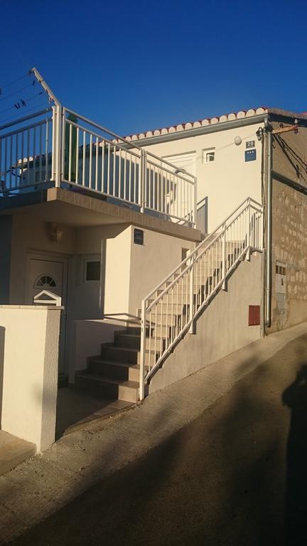 Apartmani Luan Vis Kültér fotó