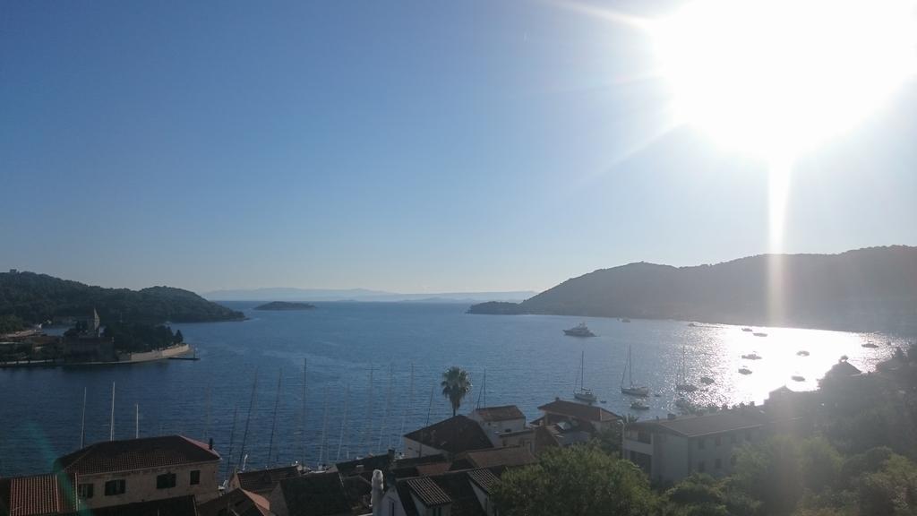Apartmani Luan Vis Kültér fotó